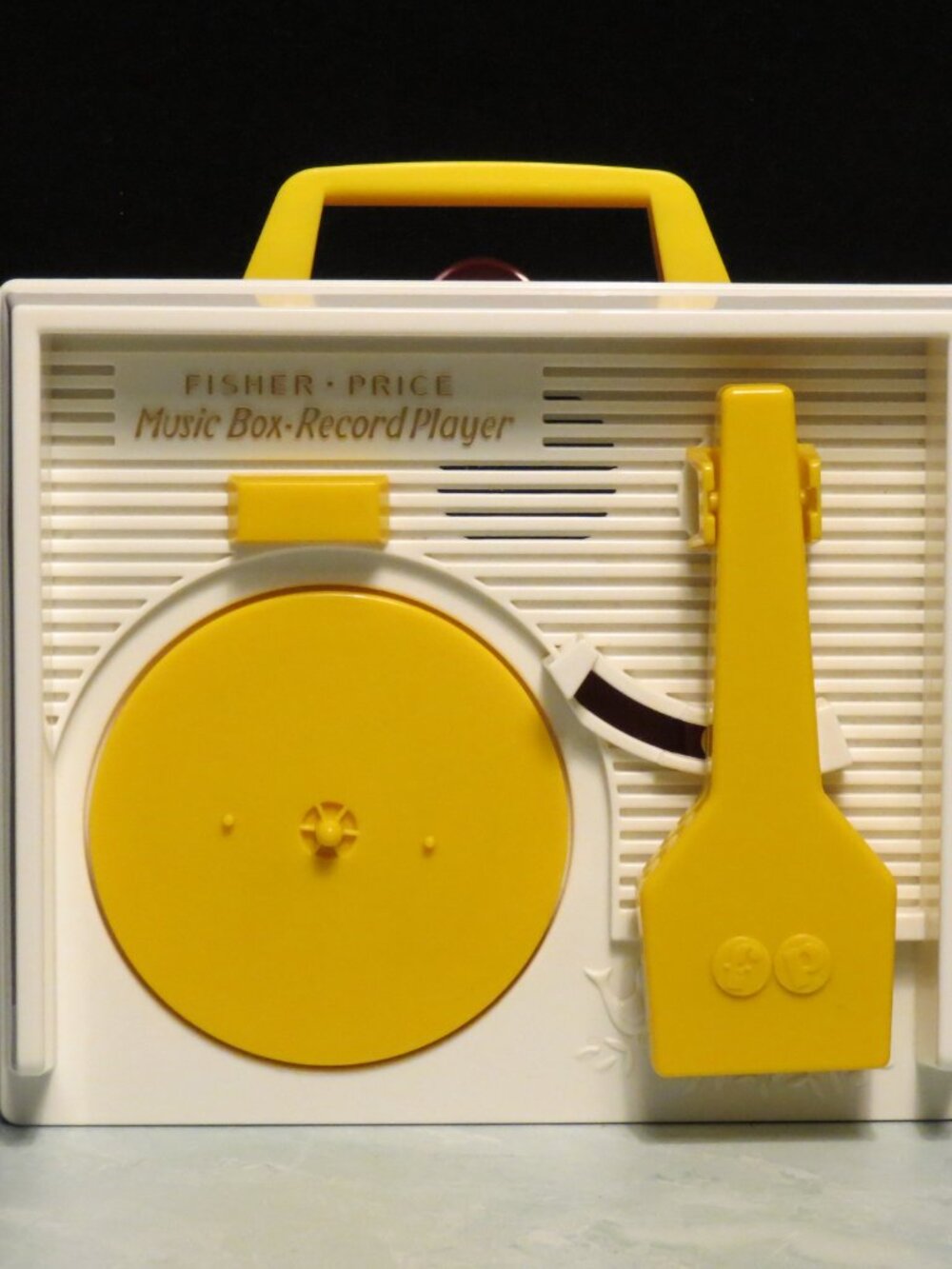 Fisher-Price Music Box Record Player w/ 5 Records Vintage Retro Style 2014 Works